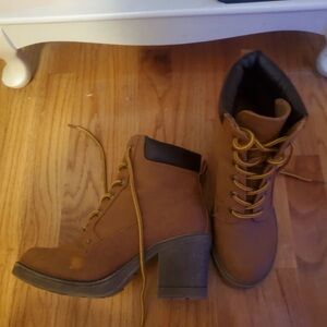 Dirty Laundry Tan Lace-Up Boots